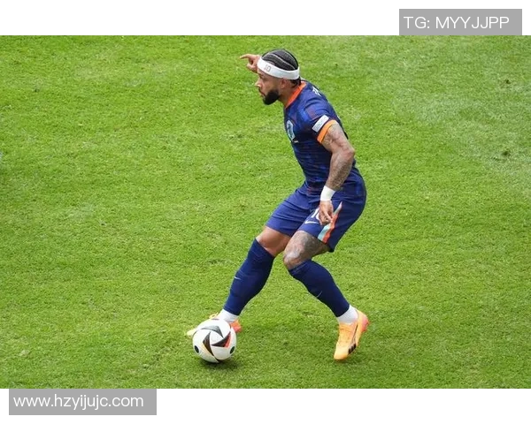 足球明星德佩后背的秘密与故事揭晓球场之外的他是怎样的人